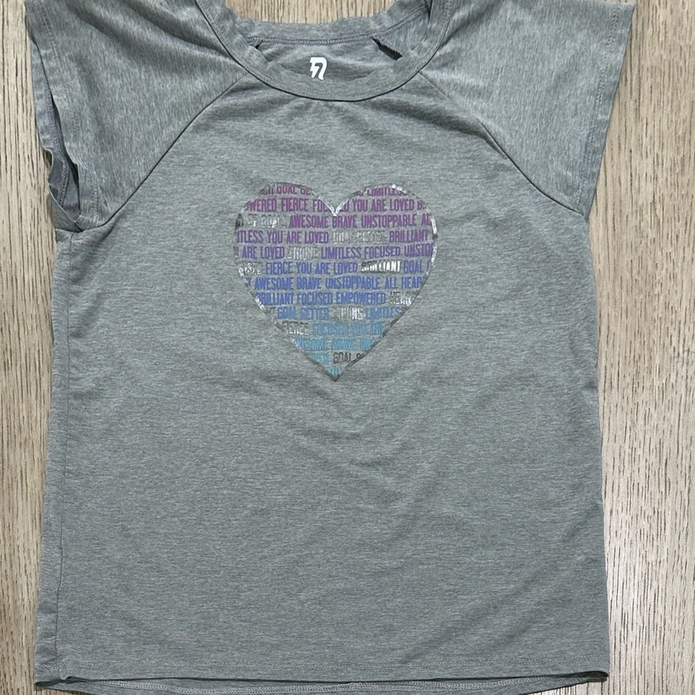 Runway Girls' Gray Short-Sleeve Tee with Rainbow Text Heart